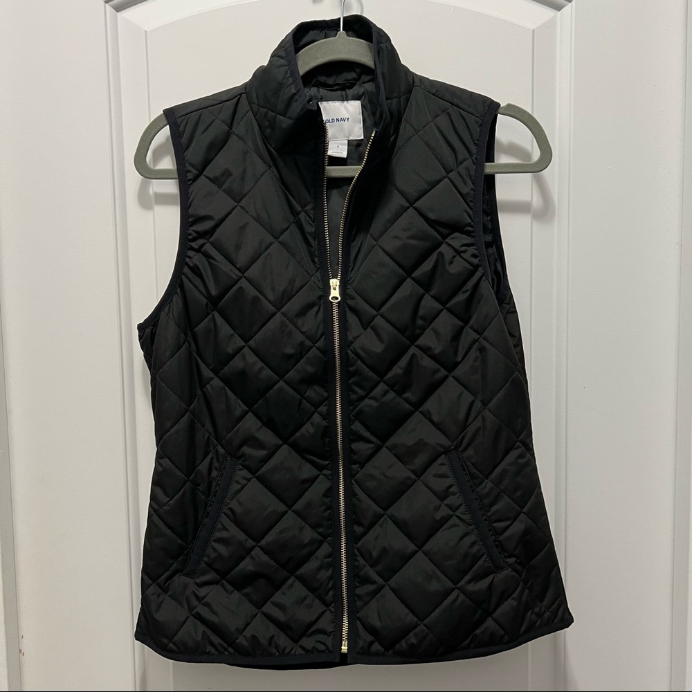 NWOT Old Navy Quilted / Puffer Vest